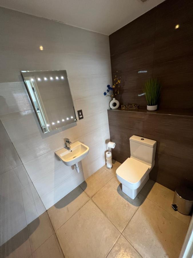 فيلا 3Bed Flat 3Wc And Great Location Near Excel City Airport O2 And Canning Town Station لندن المظهر الخارجي الصورة