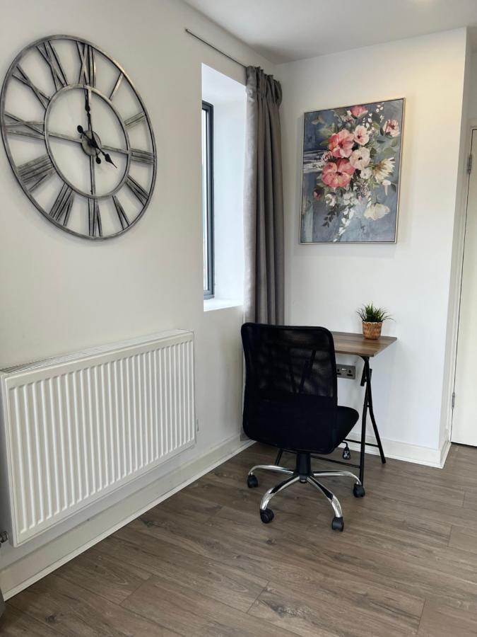 فيلا 3Bed Flat 3Wc And Great Location Near Excel City Airport O2 And Canning Town Station لندن المظهر الخارجي الصورة