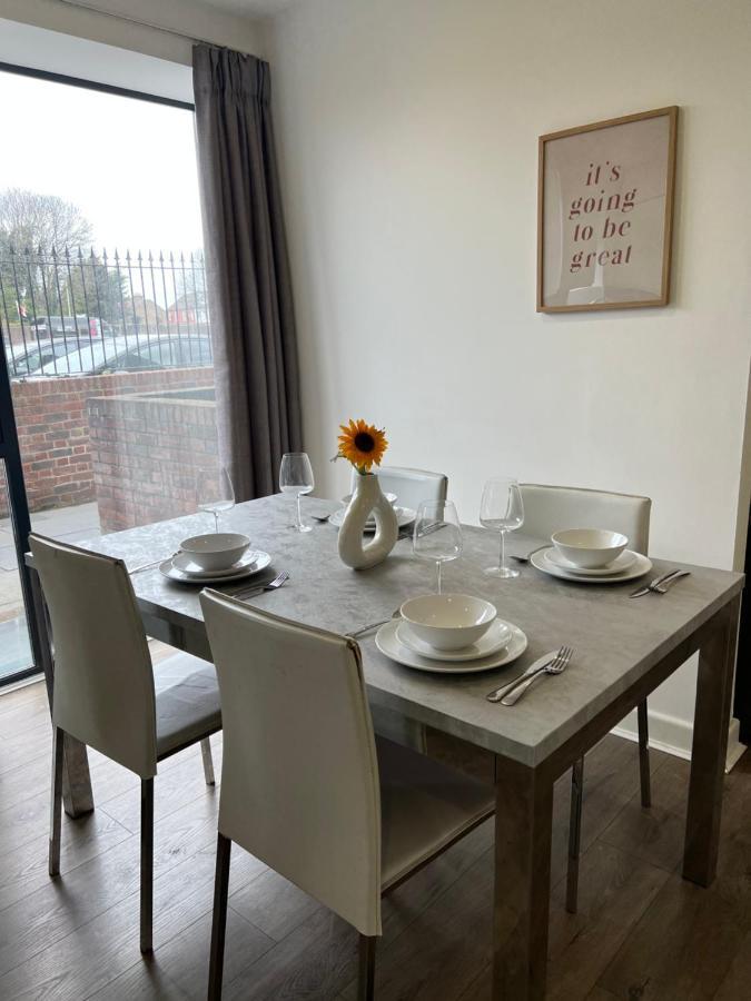 فيلا 3Bed Flat 3Wc And Great Location Near Excel City Airport O2 And Canning Town Station لندن المظهر الخارجي الصورة