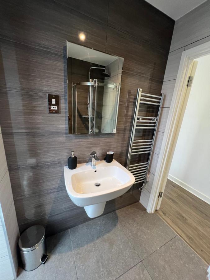 فيلا 3Bed Flat 3Wc And Great Location Near Excel City Airport O2 And Canning Town Station لندن المظهر الخارجي الصورة